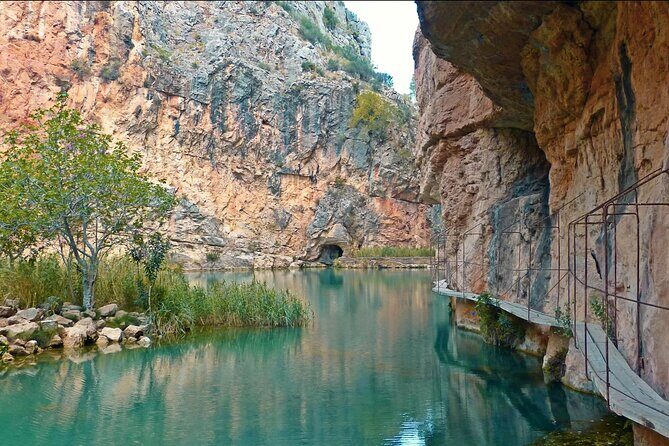 The suspension bridges of Chulilla from Alicante - A Deep Dive into the Tour Experience