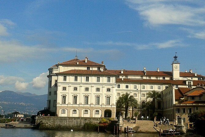 The three Borromean Islands with a private tour guide - FAQ