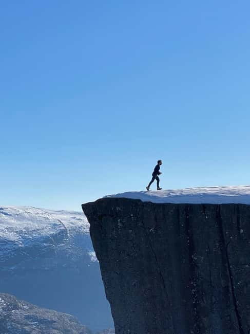The Three Crowns of Norway 5-Day Private Hiking Tour Package - What to Bring and Considerations