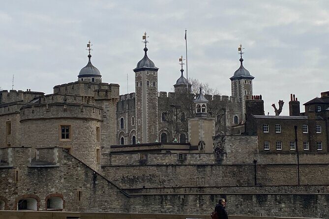 The Tower of London - Small Group Tour with a Local Expert - What to Expect at Each Stop