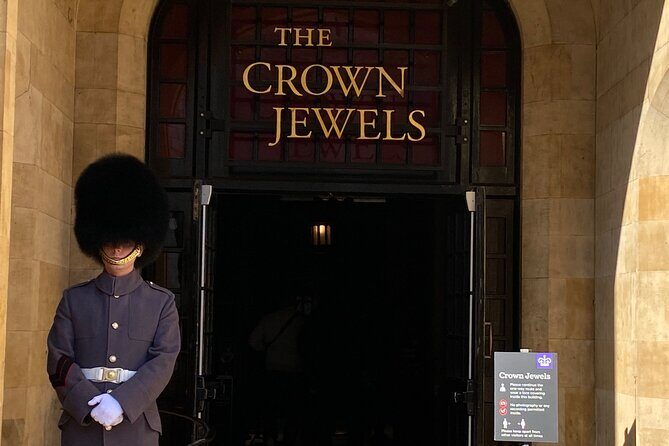 The Tower of London - Small Group Tour with a Local Expert - Practical Tips for Your Visit