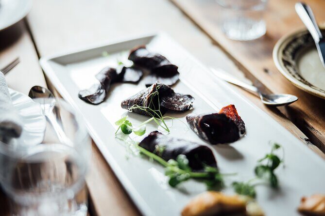 The Tromsø Food Walk, Taste your way through local history - A Deep Dive into the Tromsø Food Walk Experience