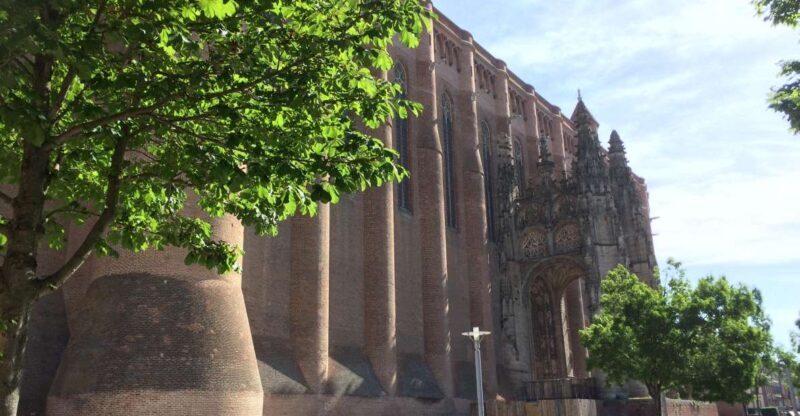 The two beautiful cities of Albi and Cordes sur Ciel - Who should choose this tour?