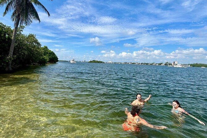 The Ultimate 4-Hour Miami Charter: Exclusive Views & Tropical Fun - A True Taste of Miami’s Waters: The Ultimate 4-Hour Miami Charter