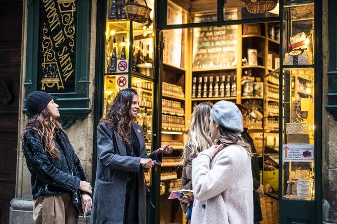 The Ultimate Old Town Tour in Barcelona - FAQs
