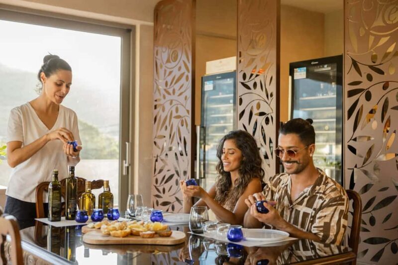 The Ultimate Olive Oil & Wine Tasting Combo - Exploring the Vassilakis Estate: A Hit for Enthusiasts of Authentic Cretan Flavors