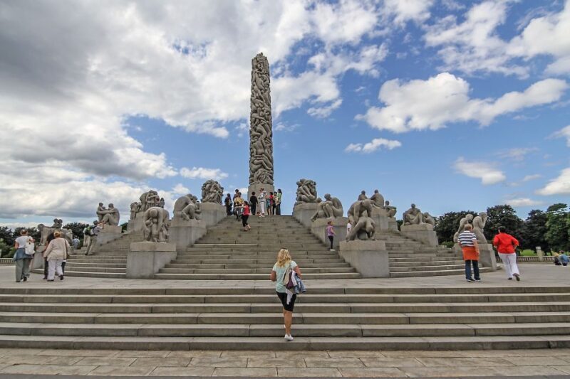 The Vigeland Park in Oslo: Insta-Perfect Walk with a Local - Key Points
