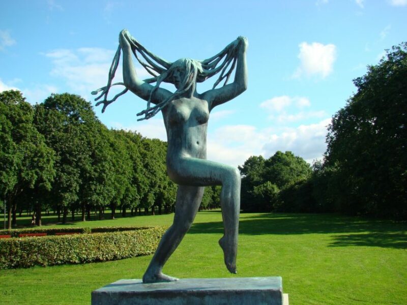 The Vigeland Park in Oslo: Insta-Perfect Walk with a Local - Practical Details and Tips