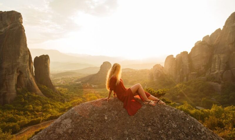 Thessaloniki: 2-Day Meteora Trip with Guided Tours and Hotel - Who Should Consider This Tour?