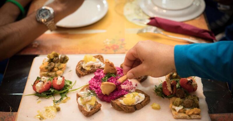 Thessaloniki: Food and Walking Tour with Tastings - The Value of the Experience