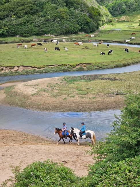 Three cliffs bay circular walk - Gower Peninsula - Key Points