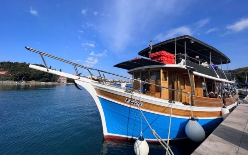 Three Island Boat Tour With Lunch - The Experience in Detail
