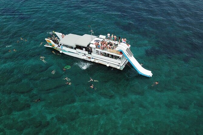Three Islands Boat Tour from Split with Lunch and Drinks Included - Key Points