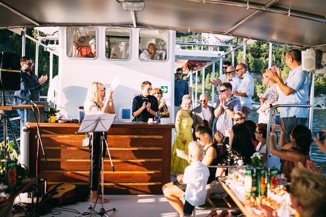 Three Islands Boat Tour from Split with Lunch and Drinks Included - The Itinerary Breakdown