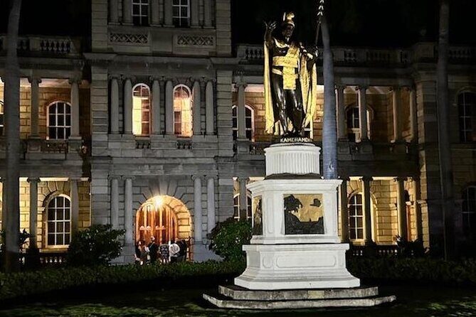 Through A Glass Darkly The Strange and Tragic History Of Honolulu - Key Points