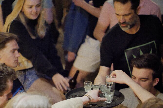 Thursday & Friday Night Pub Crawl for Professionals in Athens - Discover Athens’ Nightlife on a Guided Pub Crawl for Professionals