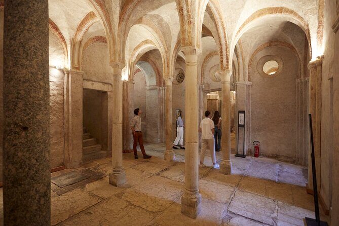 Ticket Pinacoteca Ambrosiana + Cripta San Sepolcro, Milan - FAQ