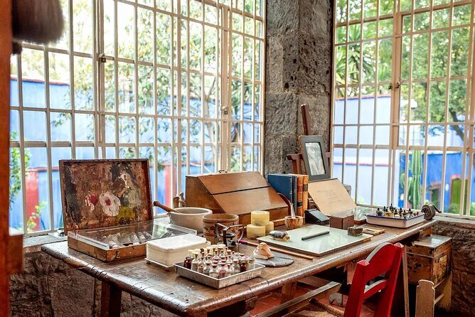 Tickets to Frida Kahlo Museum 2025 and traditional drink - FAQ