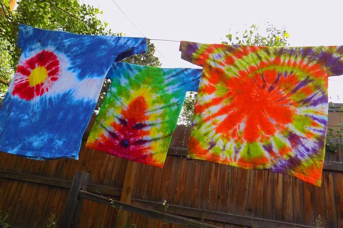 Tie-Dye Art Class in Estes Park - Tie-Dye Art Class in Estes Park: A Colorful Creative Escape