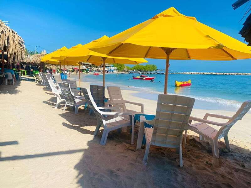 Tierra bomba: Typical beachday to Punta Arena! - Key Points