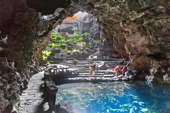 Timanfaya, Jameos Agua & Cueva Verdes - Highlights Lanzarote - Exploring Lanzarote’s Volcanic Wonders: Timanfaya, Jameos Agua & Cueva Verdes – Highlights Lanzarote