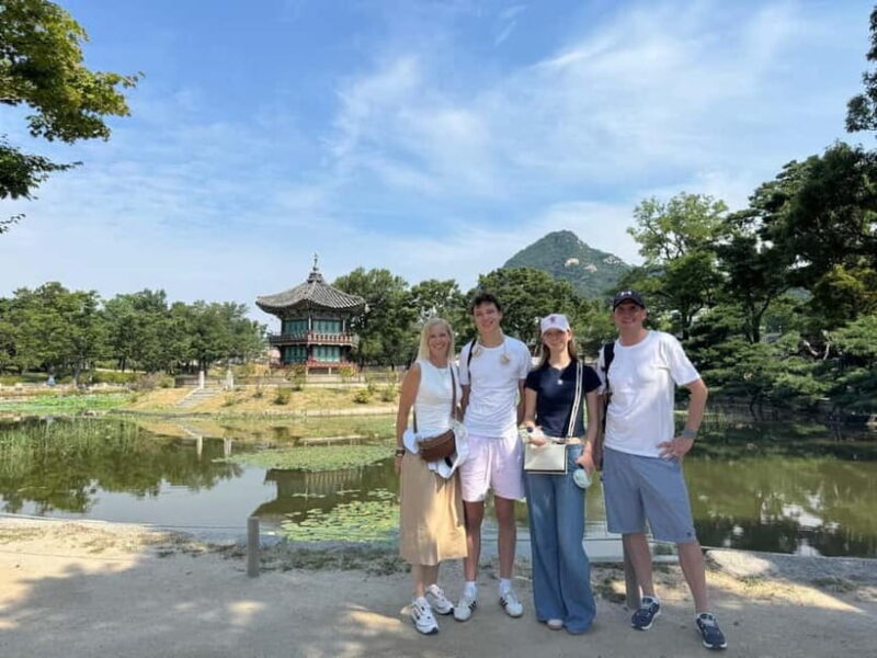 Time Travel in Seoul: Gyeongbokgung, Folk Museum & Bukchon - Practical Details