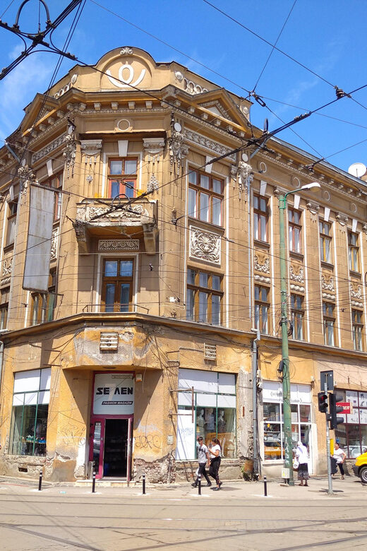 Timisoara: Dream Tour in Fabric Neighborhood - Practical Details and Value