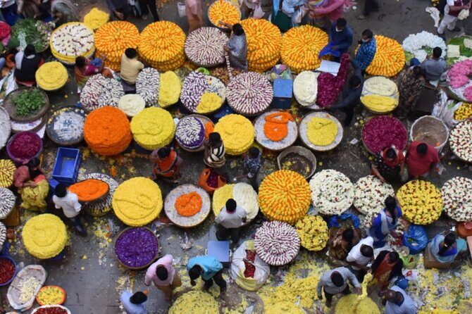 Tipu Palace + Koté Vishnu + Fort + KR Market + Jain Temple = Bengaluru Pété Walk - Key Points