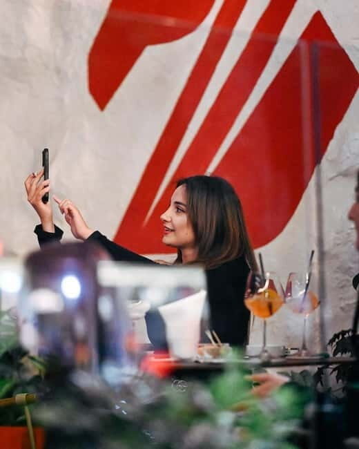 Tirana: Pub Experience with Tarot Cards and 5 Cocktails - A Practical Look at the Experience