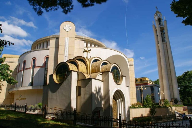 "Tirana to Albania: Tracing a Historical Path Tour" - Exploring Tirana on a Guided Walking Tour