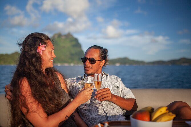 Toa boat Bora Bora Private Sunset On Entertainer Bar Boat - Price and Value