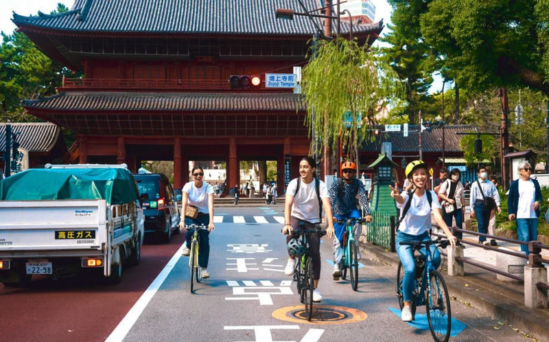 Tokyo 3-Hour Bike/E-bike Tour of the Central City Areas - From Shiba Park toward the heart of Tokyo