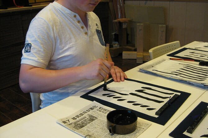 Tokyo 5hr Private Guided Tour & Calligraphy Experience - The Itinerary in Detail: What You’ll See and Do