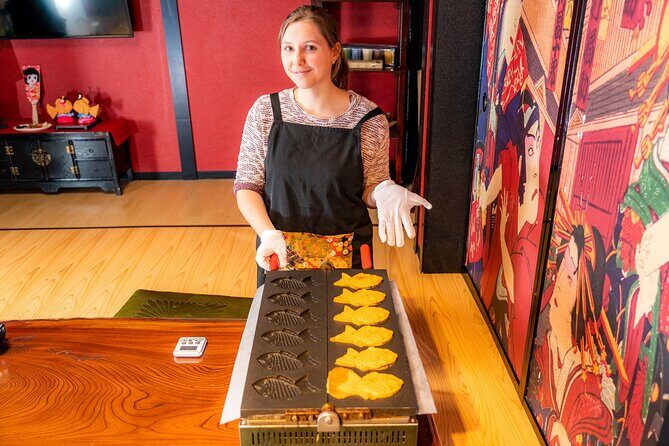 Tokyo 6 hr Private Guided Tour & Taiyaki Making Experience - Key Points