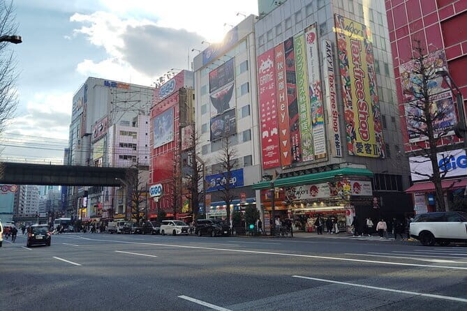 Tokyo: Akihabara Otaku Tour - 1.5h Guided Shopping - Discover Tokyo’s Otaku Heart: The Akihabara Guided Tour