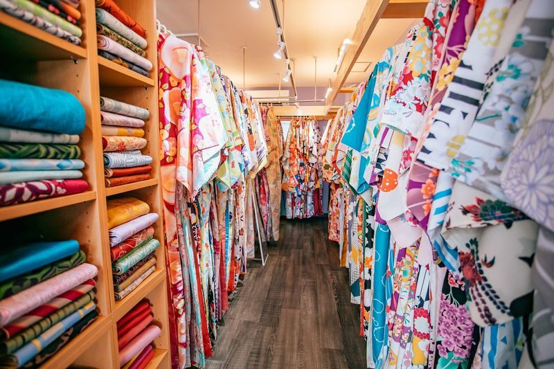 Tokyo Asakusa Kimono Commemorative Photo Shoot (Provided by HANAYAKA) - Photos, delivery, and possible upgrades