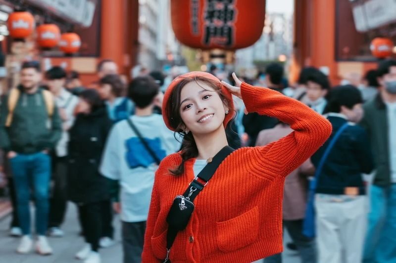 Tokyo: Asakusa Private Photoshoot Experience - Languages, timing, and small print