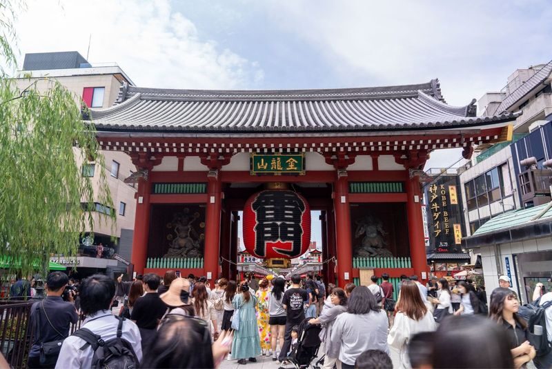 Tokyo Asakusa & Senso-ji Half-Day Cultural Walking Tour - Why Asakusa makes a good first walk