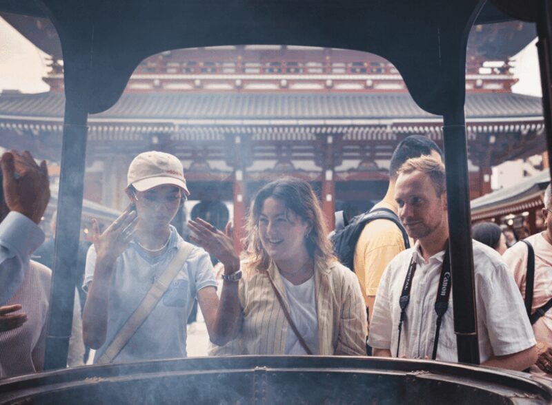 Tokyo: Asakusa Temple & Shrine Walking Tour with Local Guide - An In-Depth Look at the Asakusa Experience