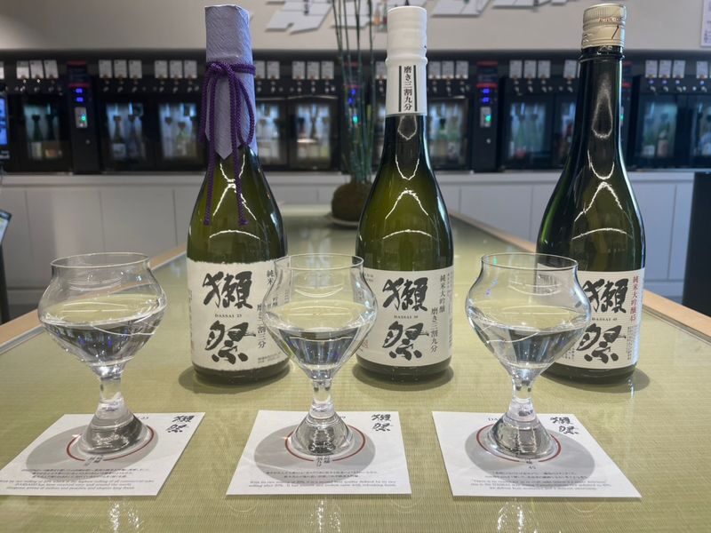 Tokyo: Award-Winning Sake Tasting with a Specialist in Asakusa - Why guided tasting is useful