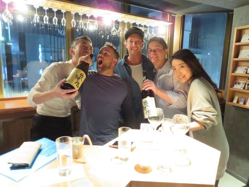 Tokyo Bar Hopping in Shinjuku: Free-flow, Full Dinner, Golden Gai - Who should book this Shinjuku bar hop?