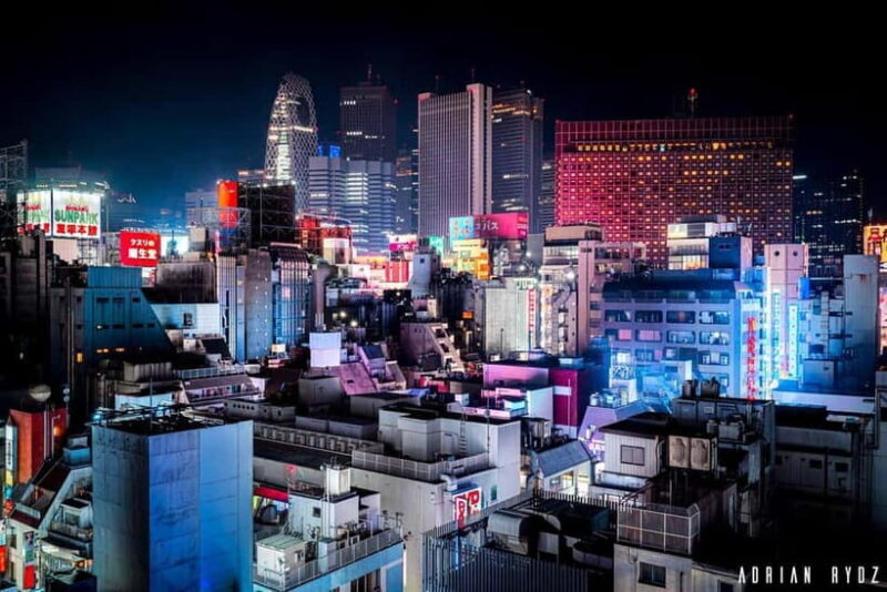 Tokyo: Cinematic Photo Shoot - Natural or Cyberpunk Style - An engaging way to capture Tokyo’s essence