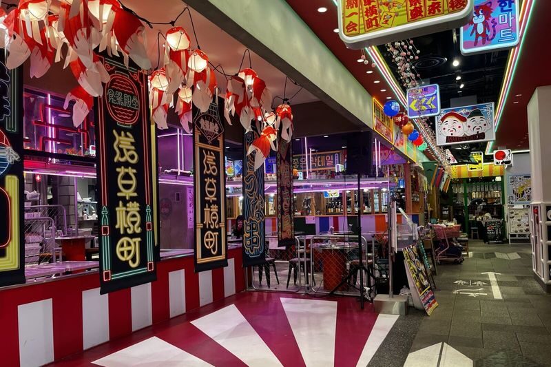 Tokyo City, Asakusa Cultural and Culinary One Day Walking Tour - Browse the shops and tools of Kitchen Town