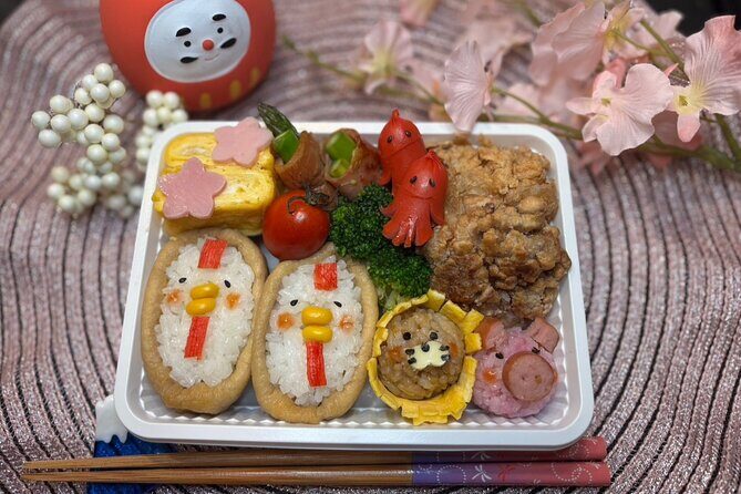 Tokyo : Cute Character bento making experience. Kyaraben workshop - Key Points