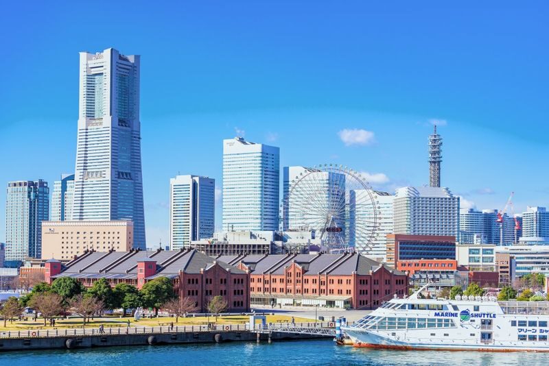 Tokyo Full-Day Enoshima, Kamakura & Yokohama Sightseeing Tour - Enoshima, the Day’s Most Distinctive Stop