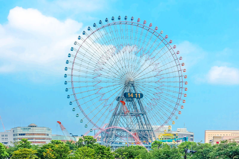 Tokyo Full-Day Enoshima, Kamakura & Yokohama Sightseeing Tour - Guides, Languages, and Keeping the Group Together