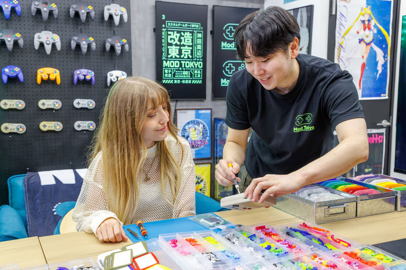 Tokyo: Game Boy Mod Workshop in Akihabara (Original/Advance) - The price: a console plus a guided project