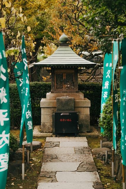 Tokyo: Ghost Tour with Scary Japanese Stories and Folklore - Key Points