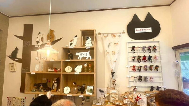 Tokyo: Gotokuji Cat Temple, Shinjuku Cat Cafe & 3D Cat Tour - Frequently Asked Questions