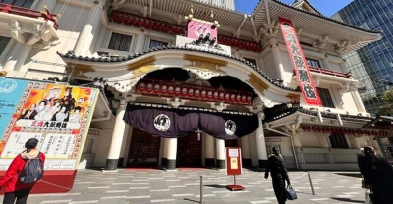 Tokyo: Guided Tour of Traditional Performance art Kabuki - Exploring the Itinerary in Detail